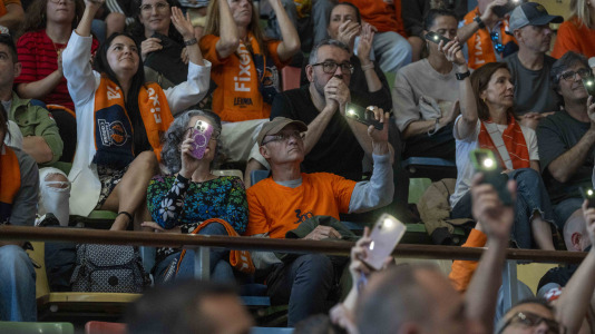 Galería de afición Básquet Coruña-Gipuzkoa