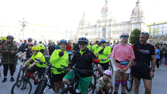 Este domingo 26 de abril se realizó en la plaza de María Pita esta fiesta del deporte alternativo