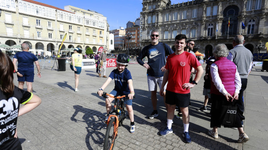 Este domingo 26 de abril se realizó en la plaza de María Pita esta fiesta del deporte alternativo