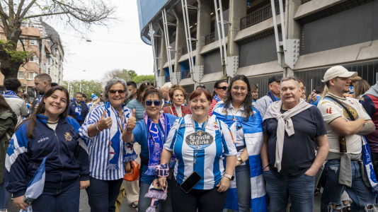 Casi 29.000 espectadores se dieron cita en Riazor para celebrar el Día de las Peñas y el triunfo blanquiazul
