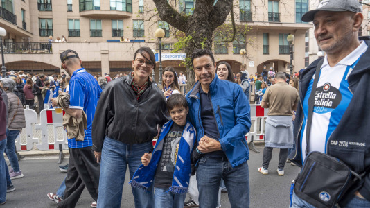 Casi 29.000 espectadores se dieron cita en Riazor para celebrar el Día de las Peñas y el triunfo blanquiazul