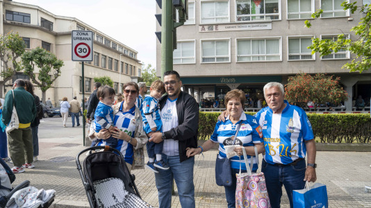 Casi 29.000 espectadores se dieron cita en Riazor para celebrar el Día de las Peñas y el triunfo blanquiazul
