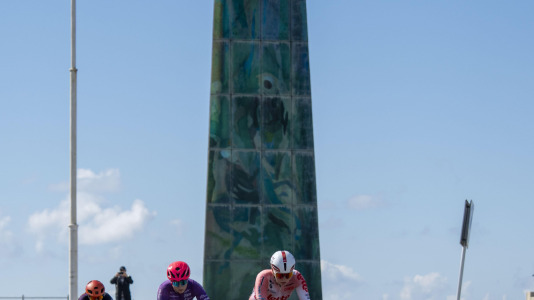 Paso de la Vuelta Ciclista a España femenina por A Coruña