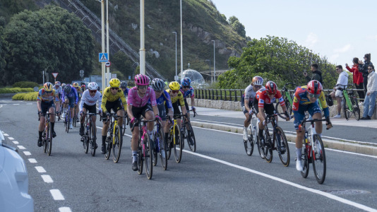 Paso de la Vuelta Ciclista a España femenina por A Coruña