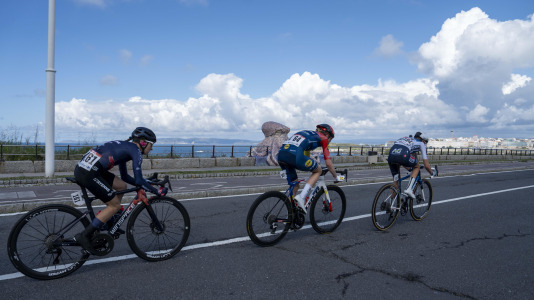 Paso de la Vuelta Ciclista a España femenina por A Coruña