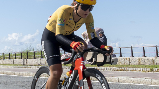 Paso de la Vuelta Ciclista a España femenina por A Coruña