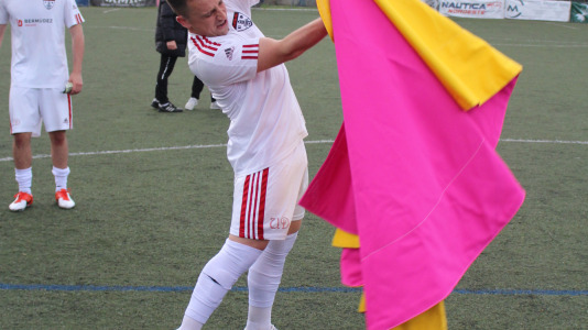 Equipo y afición celebraron sobre el césped de A Gándara