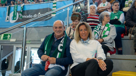 La afición verdiblanca animó el Palacio de los Deportes de Riazor en el primer partido del playoff