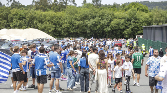 Cientos de blanquiazules alentaron al equipo