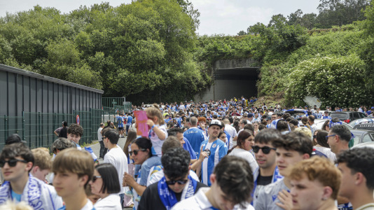 Cientos de blanquiazules alentaron al equipo