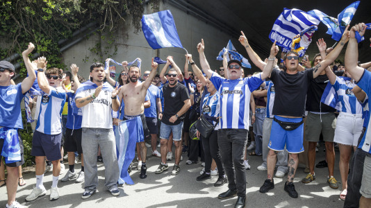 Cientos de blanquiazules alentaron al equipo