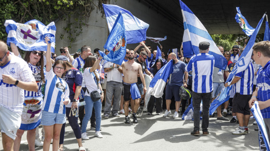 Cientos de blanquiazules alentaron al equipo