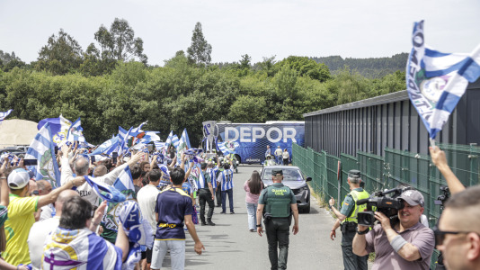 Cientos de blanquiazules alentaron al equipo
