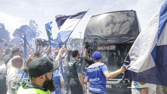 Cientos de blanquiazules alentaron al equipo