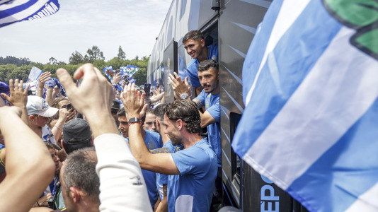 Cientos de blanquiazules alentaron al equipo