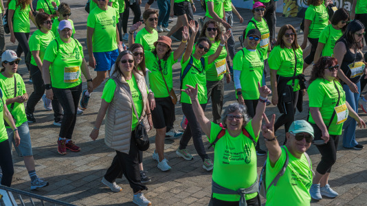 Corredores de todas las edades participaron en la prueba solidaria por las calles de A Coruña