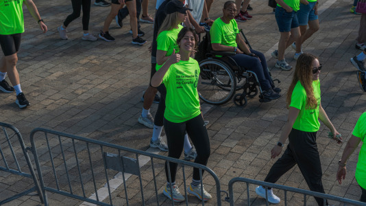 Corredores de todas las edades participaron en la prueba solidaria por las calles de A Coruña