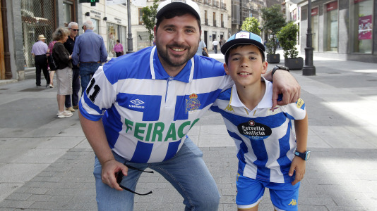 La afición blanquiazul toma las calles pucelanas en la previa al encuentro