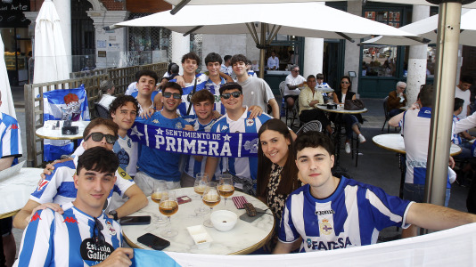 La afición blanquiazul toma las calles pucelanas en la previa al encuentro