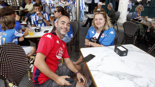 La afición blanquiazul toma las calles pucelanas en la previa al encuentro