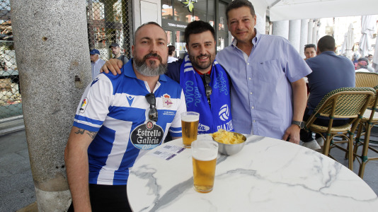 La afición blanquiazul toma las calles pucelanas en la previa al encuentro