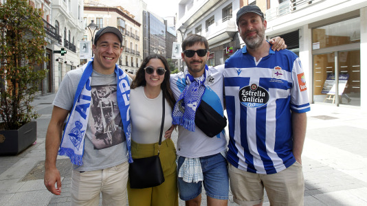 La afición blanquiazul toma las calles pucelanas en la previa al encuentro
