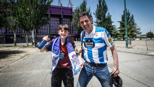 La afición blanquiazul toma las calles pucelanas en la previa al encuentro