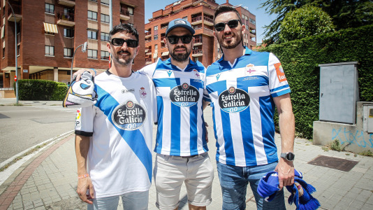 La afición blanquiazul toma las calles pucelanas en la previa al encuentro