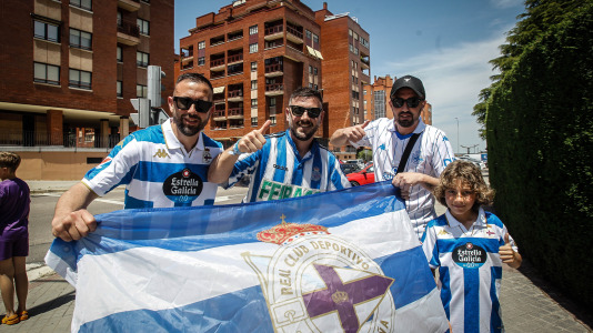 La afición blanquiazul toma las calles pucelanas en la previa al encuentro