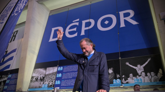 Miles de deportivistas, con Juan Carlos Escotet a la cabeza, disfrutaron antes y celebraron después con la plantilla en una noche para la historia