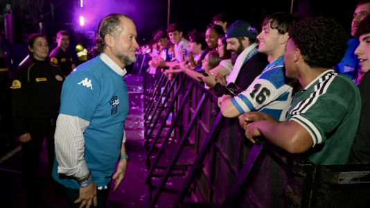Miles de deportivistas, con Juan Carlos Escotet a la cabeza, disfrutaron antes y celebraron después con la plantilla en una noche para la historia
