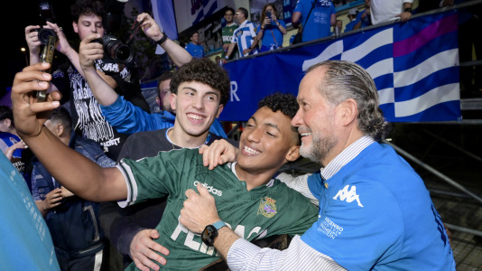 Miles de deportivistas, con Juan Carlos Escotet a la cabeza, disfrutaron antes y celebraron después con la plantilla en una noche para la historia