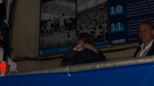 Miles de deportivistas, con Juan Carlos Escotet a la cabeza, disfrutaron antes y celebraron después con la plantilla en una noche para la historia