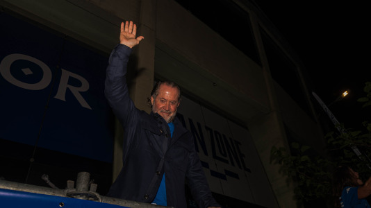 Miles de deportivistas, con Juan Carlos Escotet a la cabeza, disfrutaron antes y celebraron después con la plantilla en una noche para la historia