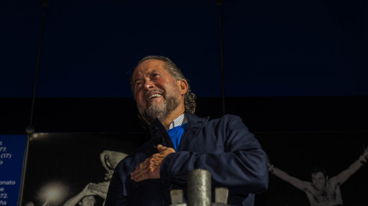 Miles de deportivistas, con Juan Carlos Escotet a la cabeza, disfrutaron antes y celebraron después con la plantilla en una noche para la historia