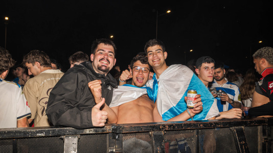 Miles de deportivistas, con Juan Carlos Escotet a la cabeza, disfrutaron antes y celebraron después con la plantilla en una noche para la historia