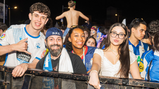 Miles de deportivistas, con Juan Carlos Escotet a la cabeza, disfrutaron antes y celebraron después con la plantilla en una noche para la historia