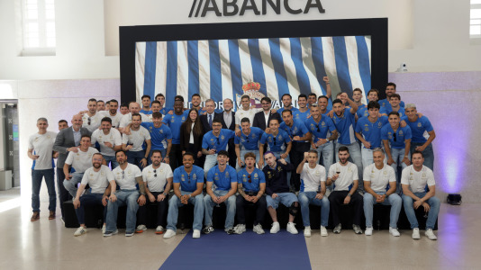 La plantilla blanquiazul visitó este lunes el Espacio Avenida y el museo MEGA en A Grela