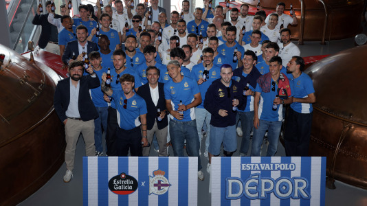 La plantilla blanquiazul visitó este lunes el Espacio Avenida y el museo MEGA en A Grela