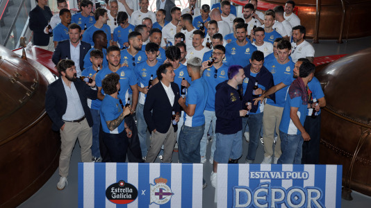 La plantilla blanquiazul visitó este lunes el Espacio Avenida y el museo MEGA en A Grela