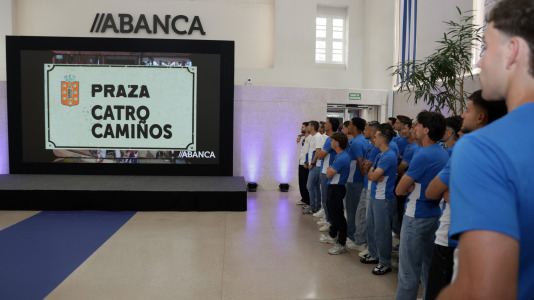 La plantilla blanquiazul visitó este lunes el Espacio Avenida y el museo MEGA en A Grela