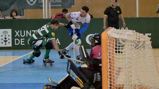 Los verdiblancos ganaron por 4-1 y pusieron el primer punto de la eliminatoria en el Palacio de los Deportes de Riazor