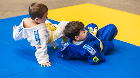 El torneo de judo de categorías base que rinde homenaje a Miguel Ángel López Pérez se celebró en el Coliseum