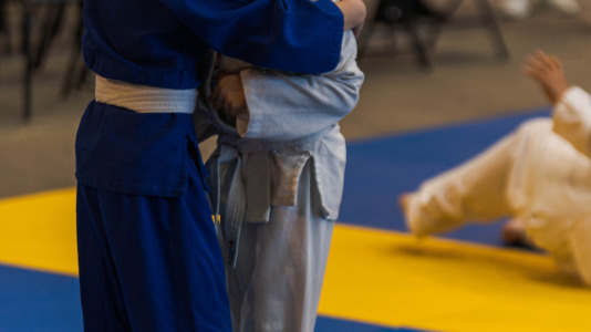 El torneo de judo de categorías base que rinde homenaje a Miguel Ángel López Pérez se celebró en el Coliseum