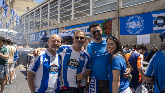 Aficionados del Dépor en la calle San Juan