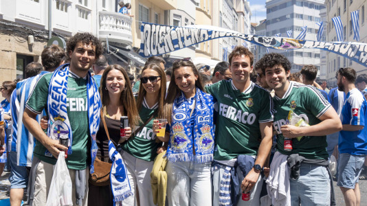 Aficionados del Dépor en la calle San Juan