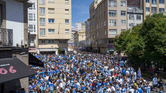 La afición del Dépor en la calle San Juan