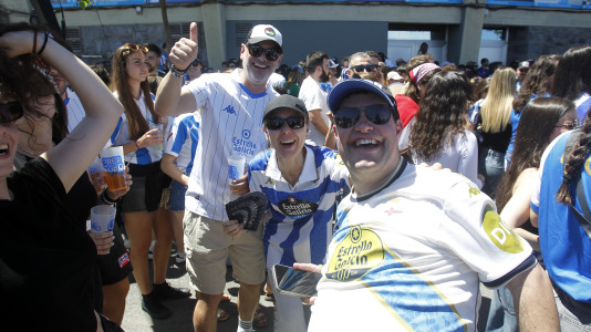 La Fan Zone de Riazor vibró con The Rapants