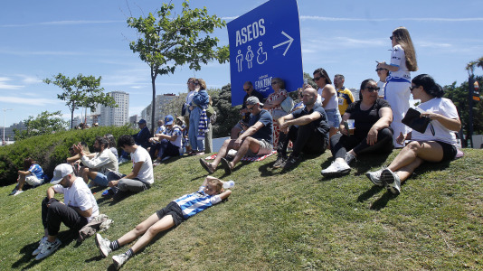 La Fan Zone de Riazor vibró con The Rapants