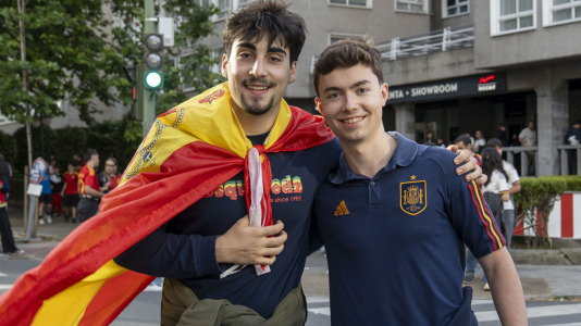 Gran ambiente en la previa del España-Irak que se celebró en Riazor